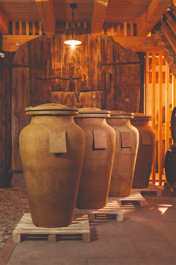 anfora-grappa-affinata-terracotta-marzadro-anfore